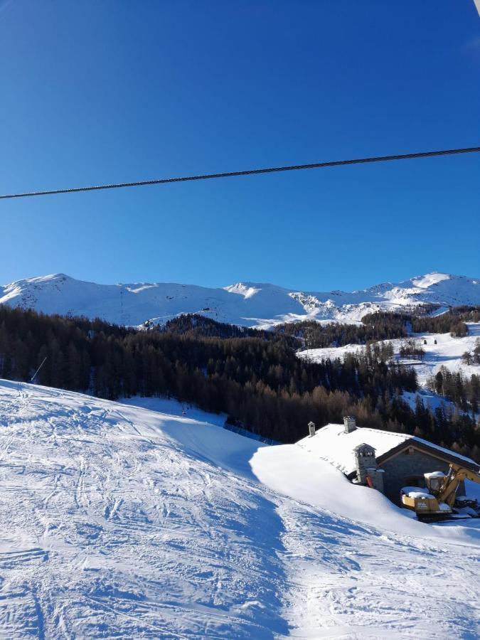La Lupa Apartment - In The Heart Of Aosta With Car Box Екстериор снимка