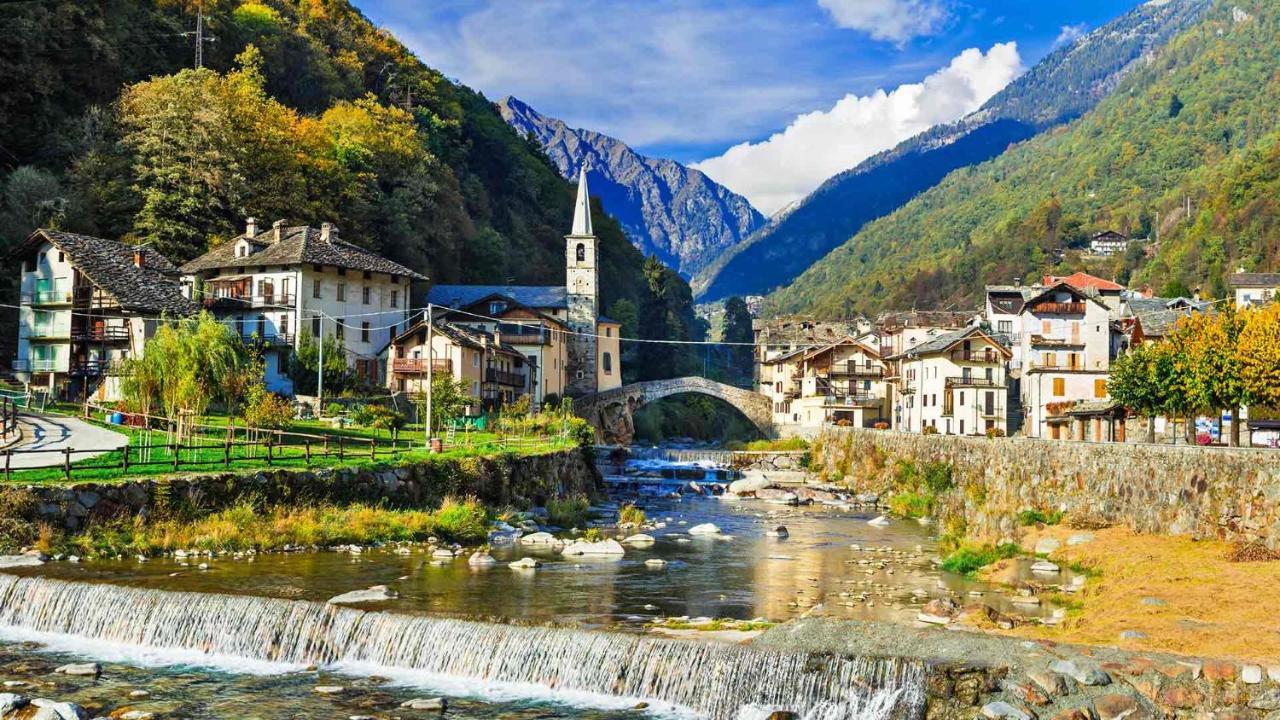 La Lupa Apartment - In The Heart Of Aosta With Car Box Екстериор снимка